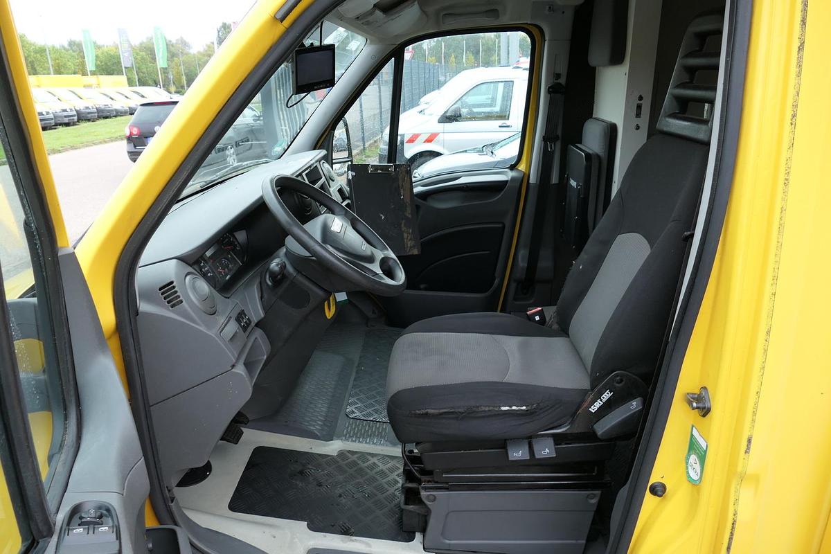 Gebraucht Iveco Daily 35 S11 C30C AUTOMATIK KAMERA Regale LUFT DURCHGANG EURO-5 CoC