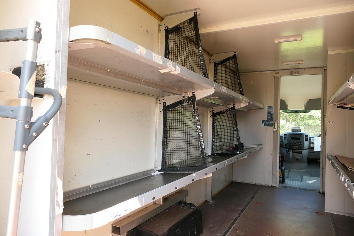 Gebraucht Mercedes-Benz SPRINTER 310 CDI MAXI EURO-5 KOFFER REGALE KAMERA DURCHGANG