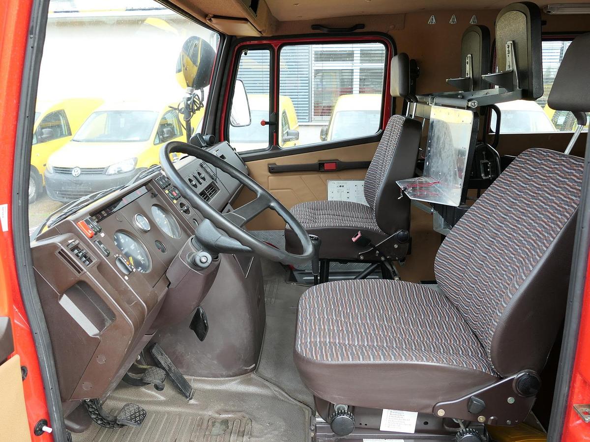 Gebraucht Mercedes-Benz 814 D LF 8/6 DoKa AHK Löschwassertank 600L Schlingmann