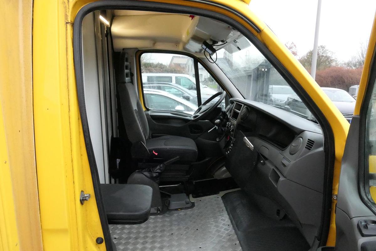 Gebraucht Iveco Daily 35 S11 C30C AUTOMATIK Regale LUFT - EURO 5 - CoC