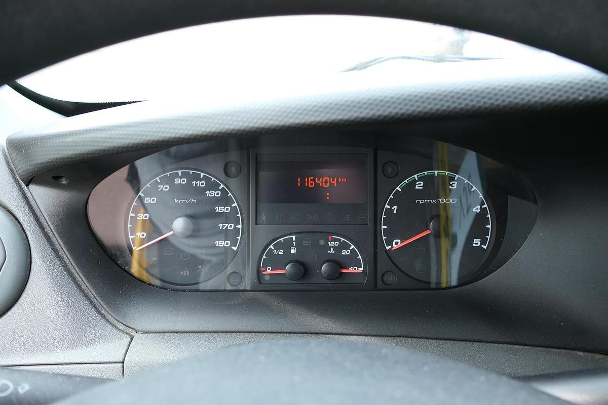 Gebraucht Iveco Daily 35 S11 C30C Kurz AUTOMATIK KAMERA Regale LUFT DURCHGANG EURO-5 CoC