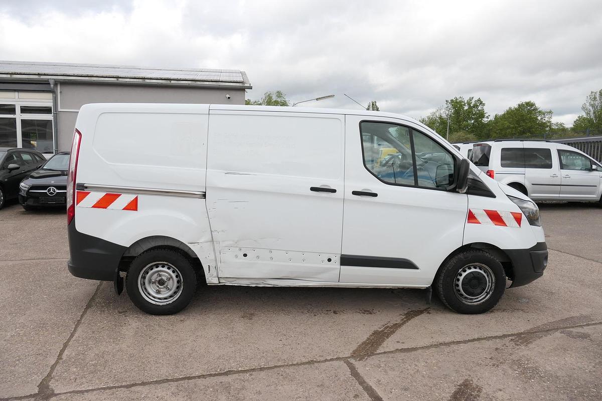 Gebraucht Ford Transit Custom 2,2l TDCI L1H1 KLIMA SORTIMO CoC WERKSTATT EURO-5 3-SITZER 6-GANG