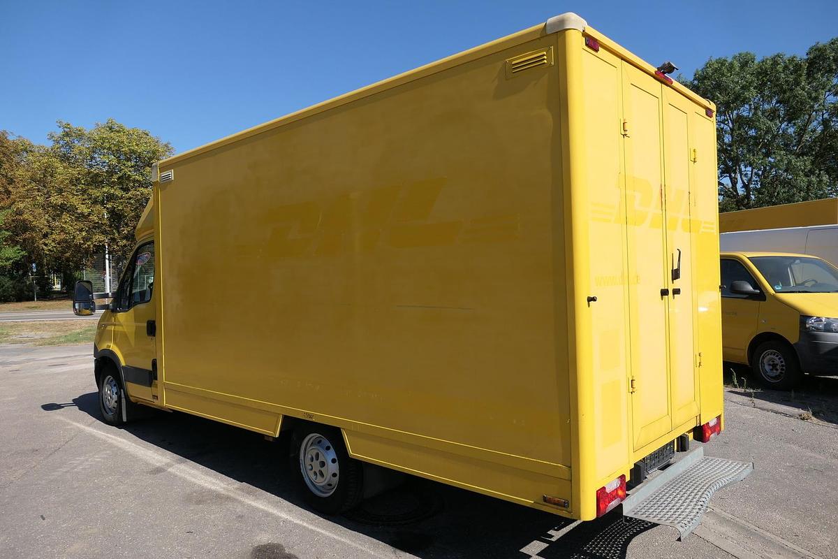 Gebraucht Iveco Daily 35 S11 C30C AUTOMATIK KAMERA Regale LUFT DURCHGANG EURO-5 CoC