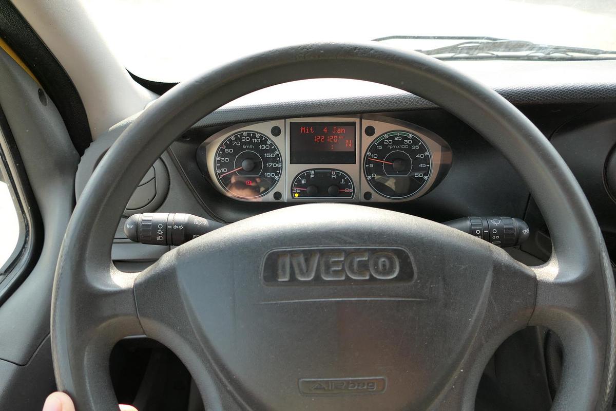 Gebraucht Iveco Daily 35 S11 C30C AUTOMATIK KAMERA MAXI Regale LUFT DURCHGANG