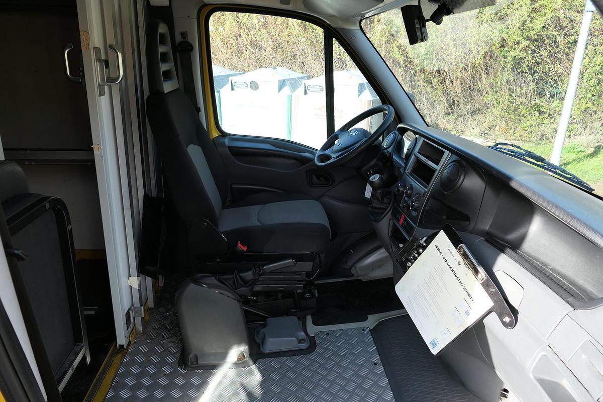 Gebraucht Iveco Daily 35 S11 C30C AUTOMATIK KAMERA Regale LUFT DURCHGANG EURO-5 CoC