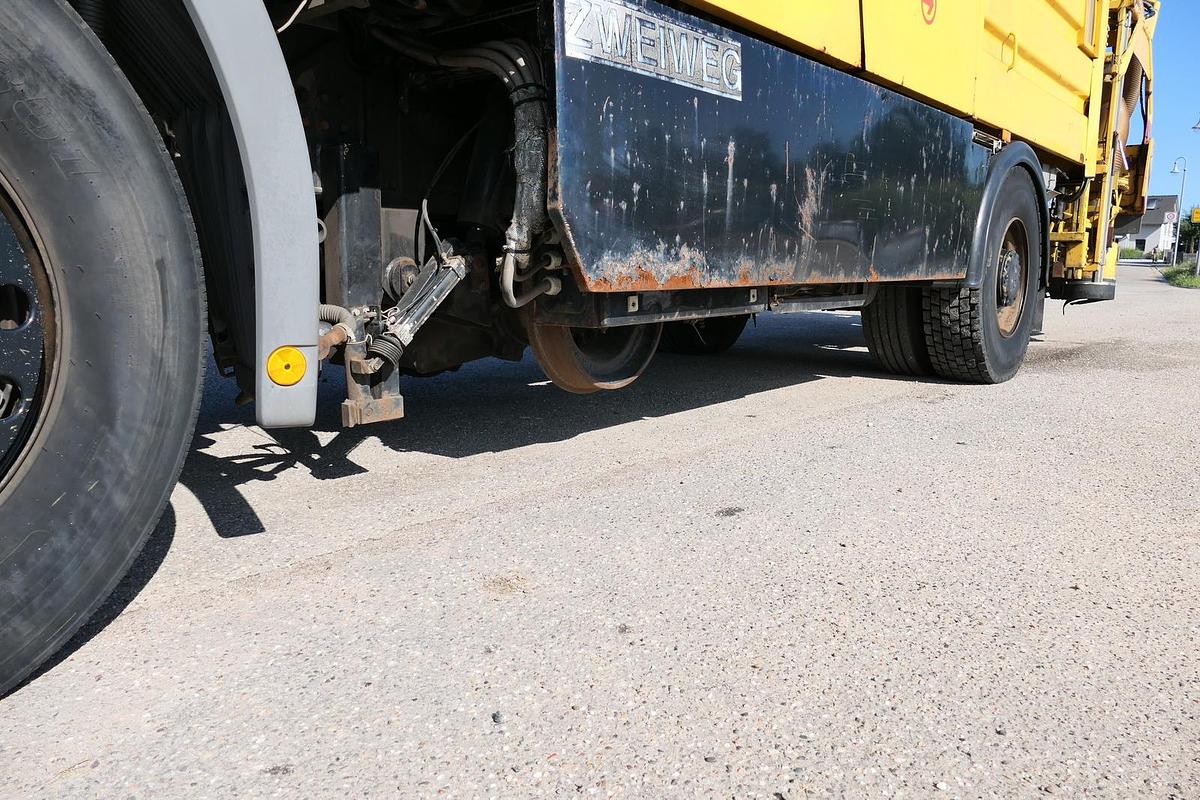 Gebraucht Mercedes-Benz Atego ZW GLEISSAUGER Schienenreiniger KROLL 950.50 ZW Zweiwege