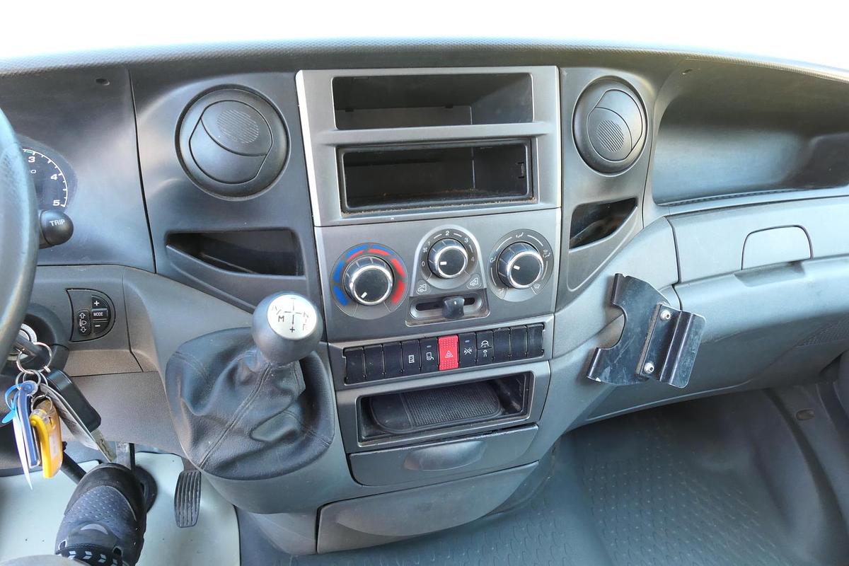 Gebraucht Iveco Daily 35 S11 C30C AUTOMATIK KAMERA MAXI Regale LUFT - EURO 5 - CoC