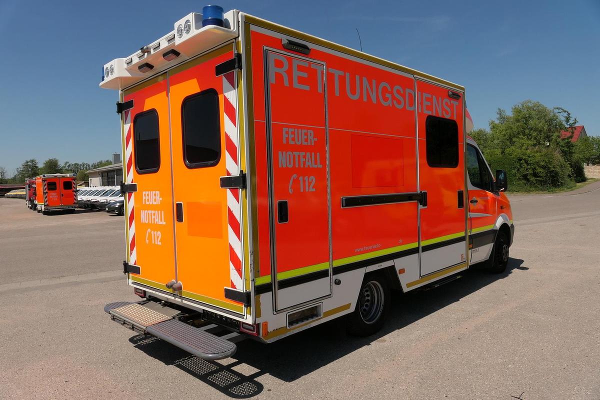 Gebraucht Mercedes-Benz Sprinter 519 CDI Klima Krankenwagen