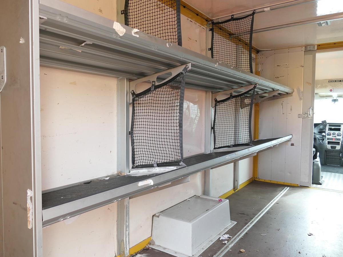 Gebraucht Iveco Daily 35 S11 C30C AUTOMATIK KAMERA MAXI Regale DURCHGANG