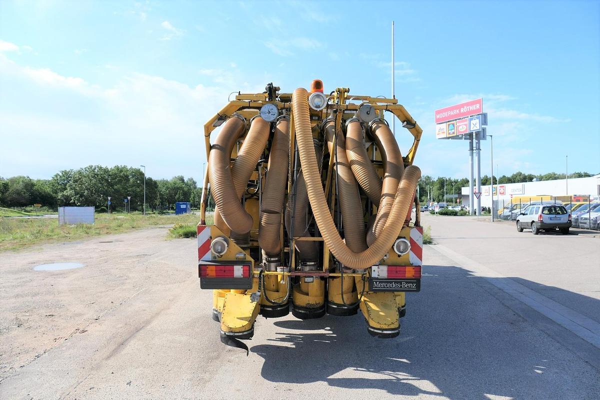 Gebraucht Mercedes-Benz Atego ZW GLEISSAUGER Schienenreiniger KROLL 950.50 ZW Zweiwege