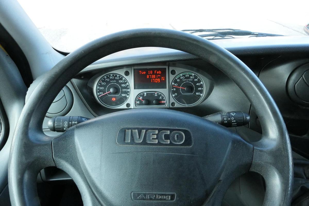 Gebraucht Iveco Daily 35 S11 C30C AUTOMATIK KAMERA MAXI Regale DURCHGANG