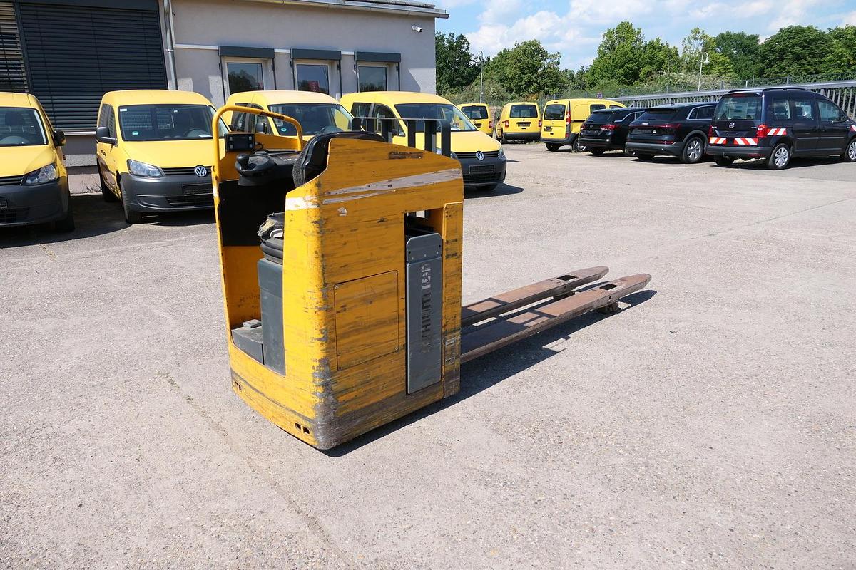 Gebraucht Jungheinrich ESE 220 Batterie 09/2018 lange Gabeln!