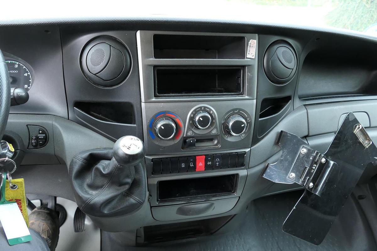 Gebraucht Iveco Daily 35 S11 C30C AUTOMATIK KAMERA MAXI KAMERA Regale LUFT - EURO 5 - CoC