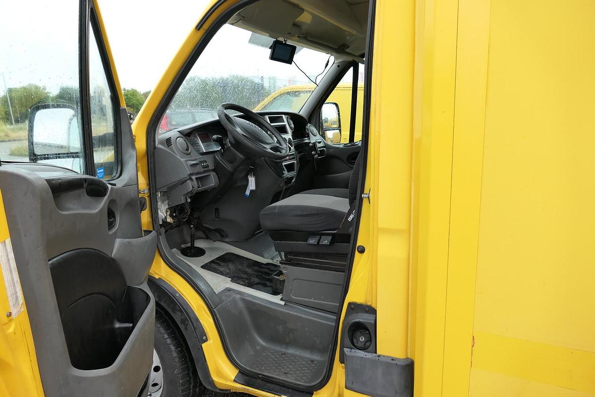 Gebraucht Iveco Daily 35 S11 C30C AUTOMATIK KAMERA MAXI Regale DURCHGANG