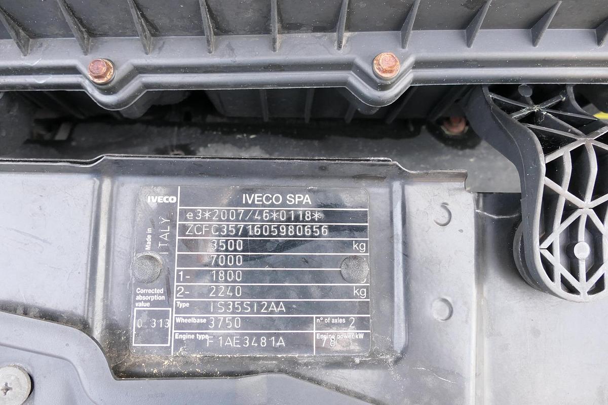 Gebraucht Iveco Daily 35 S11 C30C AUTOMATIK KAMERA Regale LUFT DURCHGANG EURO-5 CoC