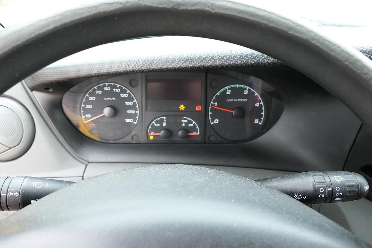 Gebraucht Iveco Daily 35 S11 C30C AUTOMATIK KAMERA Regale LUFT DURCHGANG EURO-5 CoC