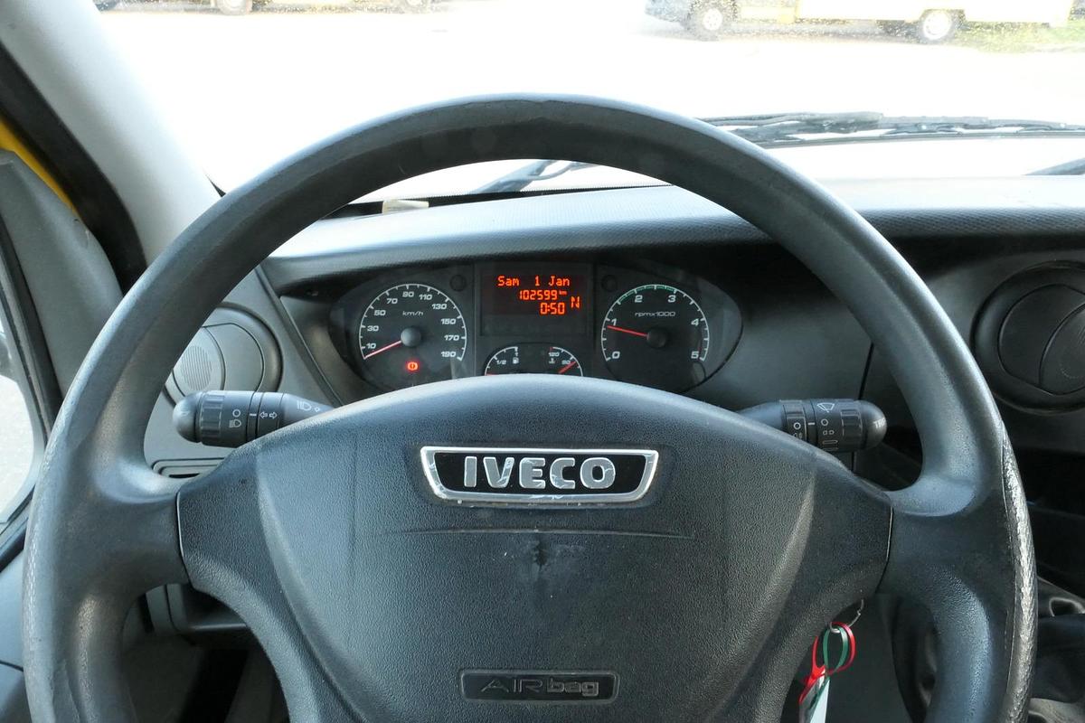 Gebraucht Iveco Daily 35 S11 C30C AUTOMATIK KAMERA Regale LUFT DURCHGANG EURO-5 CoC