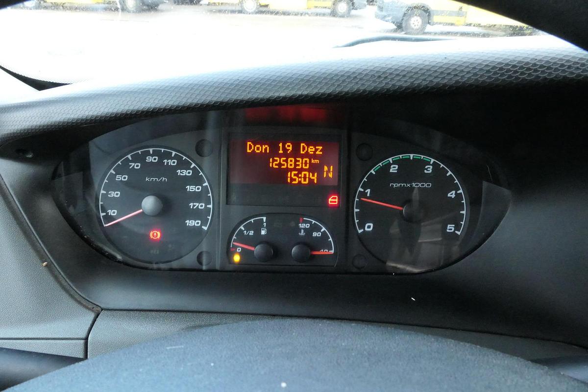 Gebraucht Iveco Daily 35 S11 C30C AUTOMATIK KAMERA Regale LUFT DURCHGANG EURO-5 CoC