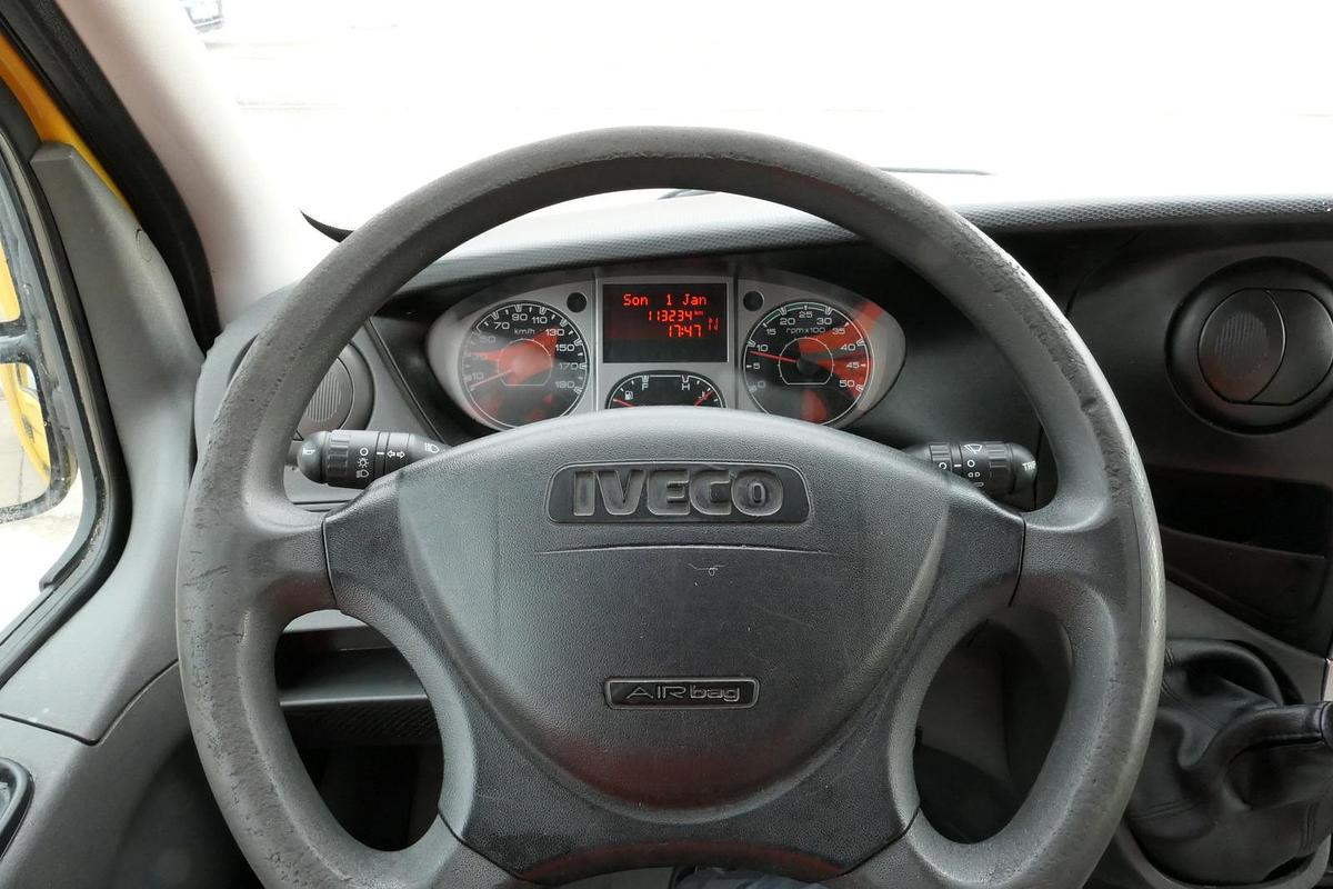 Gebraucht Iveco Daily 35 S11 C30C AUTOMATIK KAMERA MAXI Regale DURCHGANG