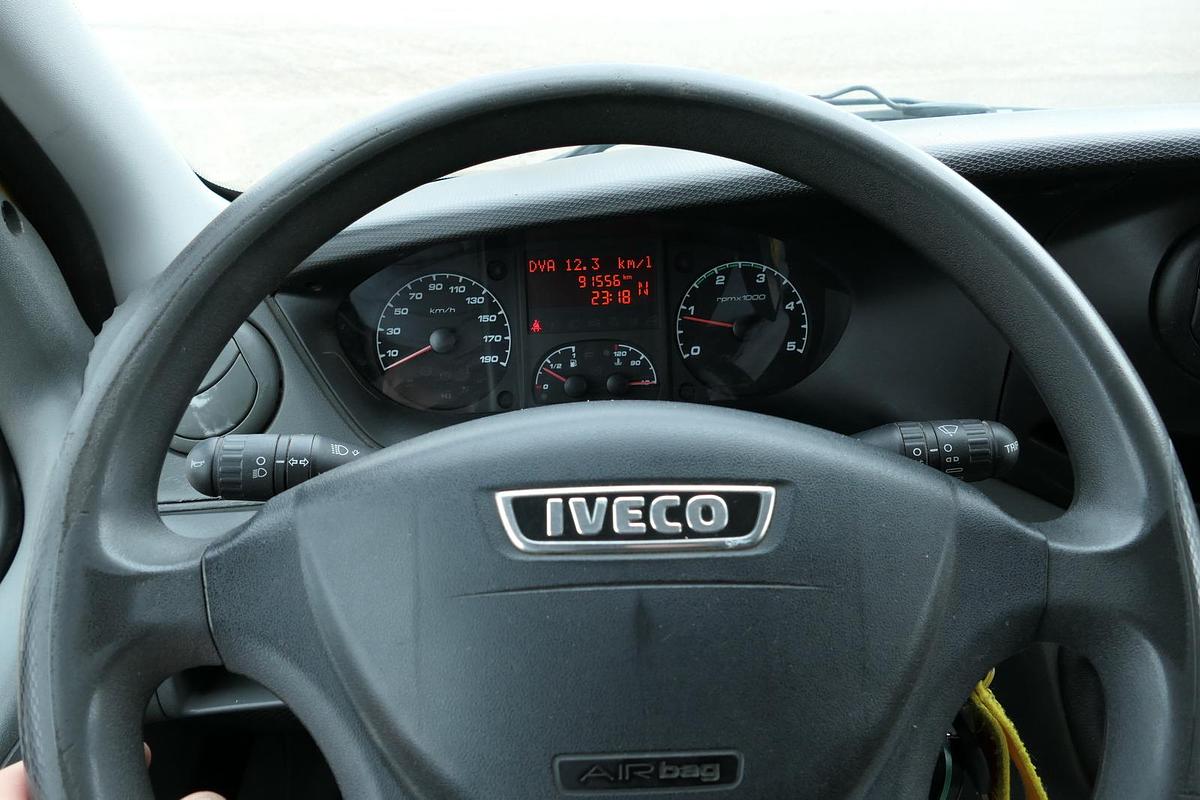 Gebraucht Iveco Daily 35 S11 C30C AUTOMATIK KAMERA Regale LUFT DURCHGANG EURO-5 CoC