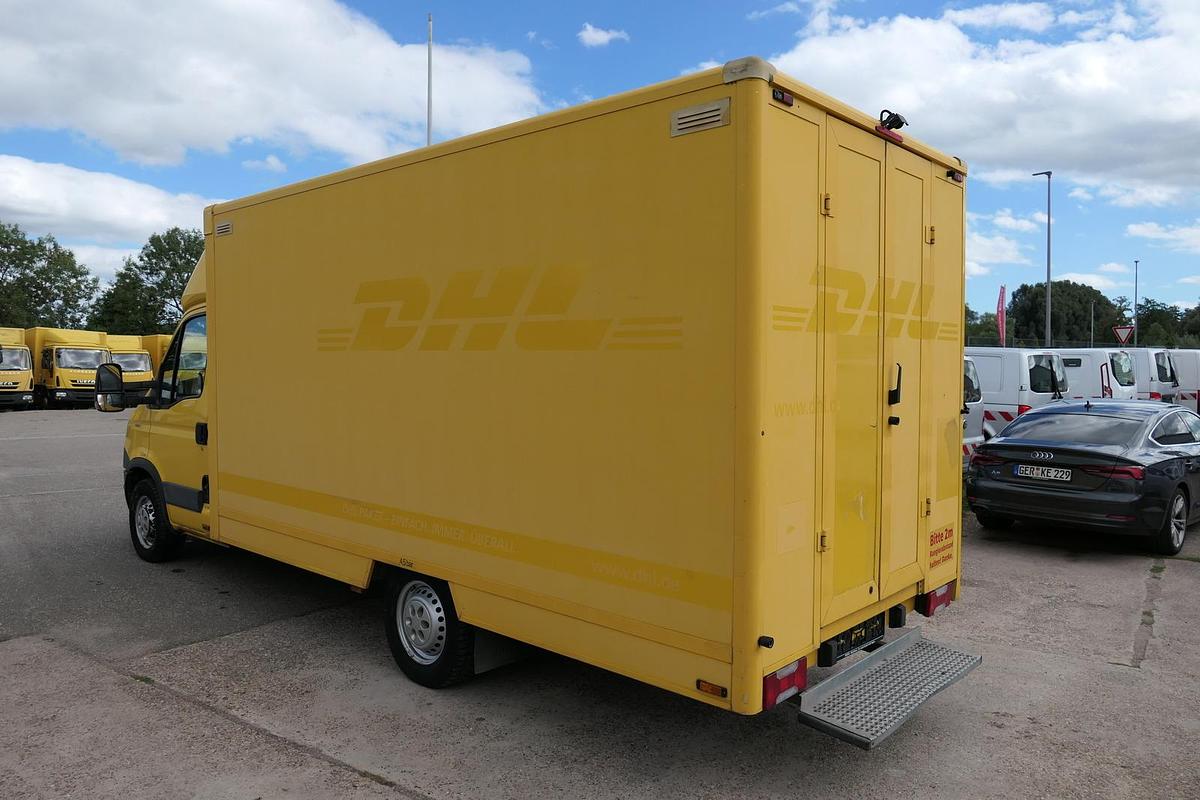 Gebraucht Iveco Daily 35 S11 C30C AUTOMATIK KAMERA Regale LUFT DURCHGANG EURO-5 CoC