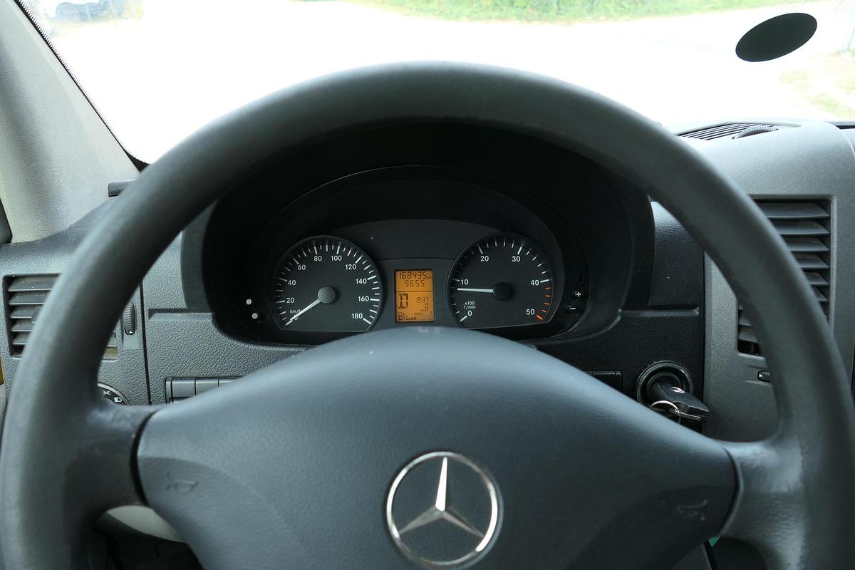 Gebraucht Mercedes-Benz SPRINTER 310 CDI MAXI EURO-5 KOFFER REGALE KAMERA DURCHGANG COC