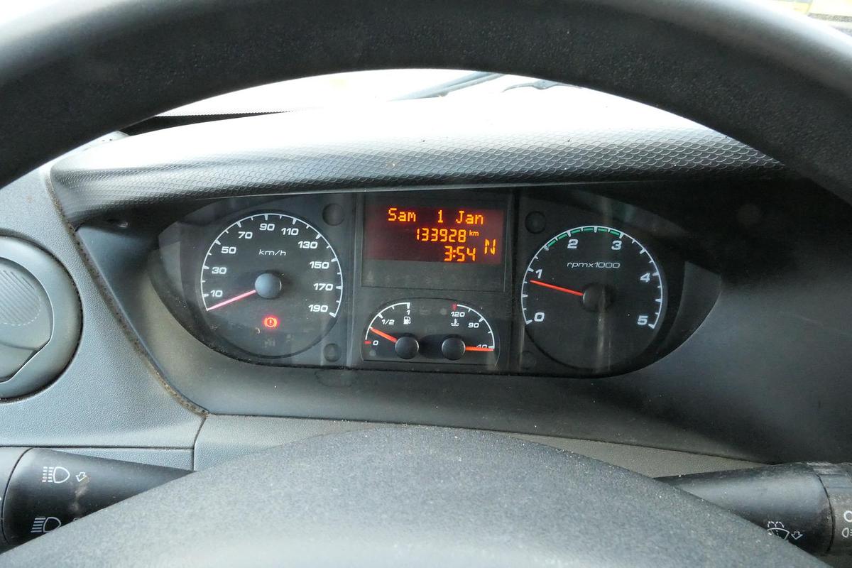 Gebraucht Iveco Daily 35 S11 C30C AUTOMATIK KAMERA MAXI KAMERA Regale LUFT - EURO 5 - CoC