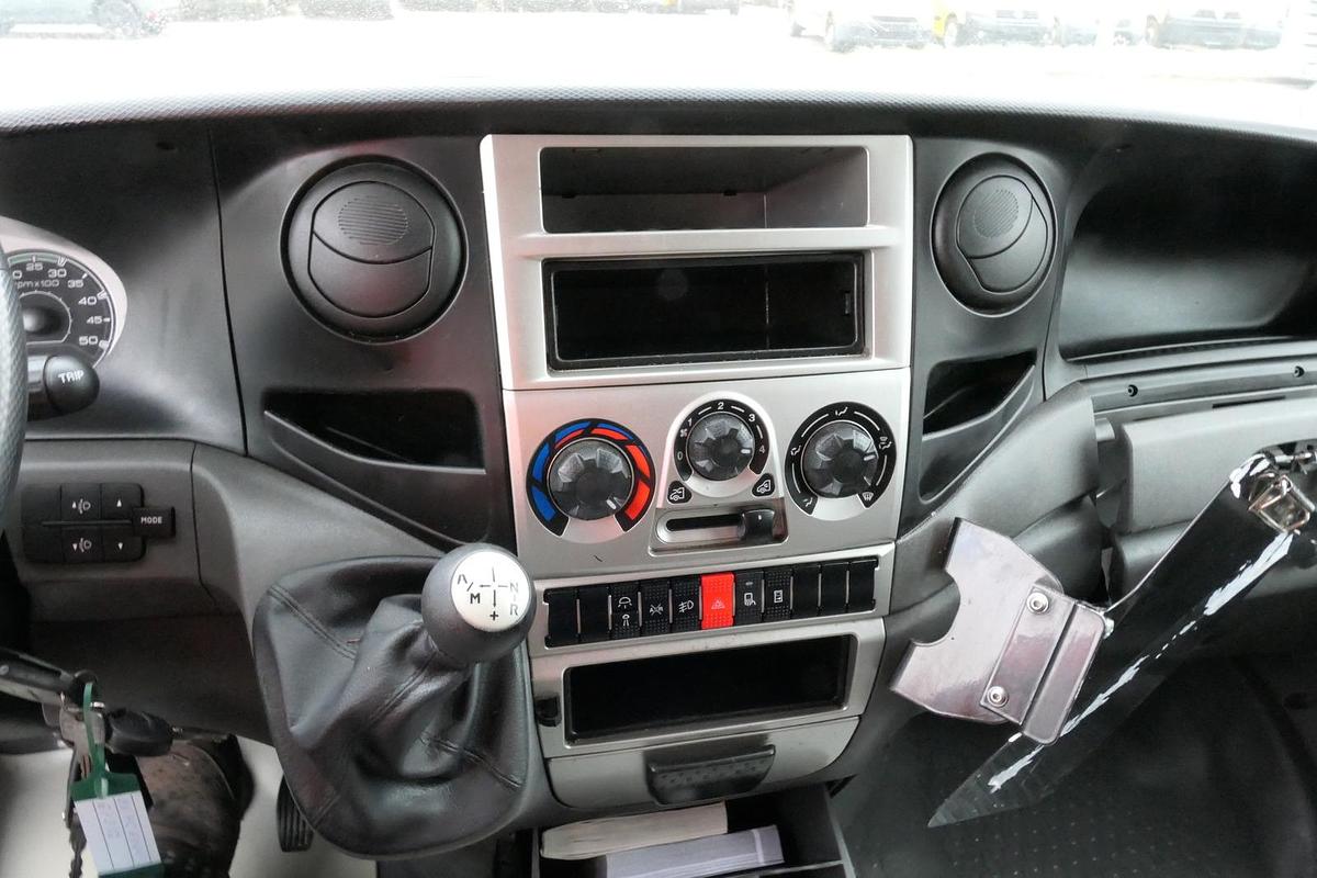 Gebraucht Iveco Daily 35 S11 C30C AUTOMATIK KAMERA MAXI Regale DURCHGANG