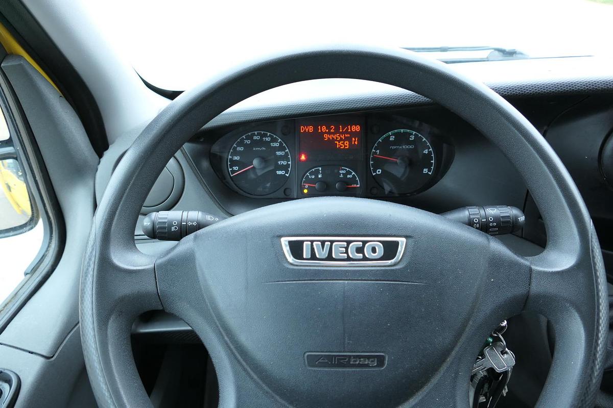 Gebraucht Iveco Daily 35 S11 C30C AUTOMATIK KAMERA Regale LUFT DURCHGANG EURO-5 CoC