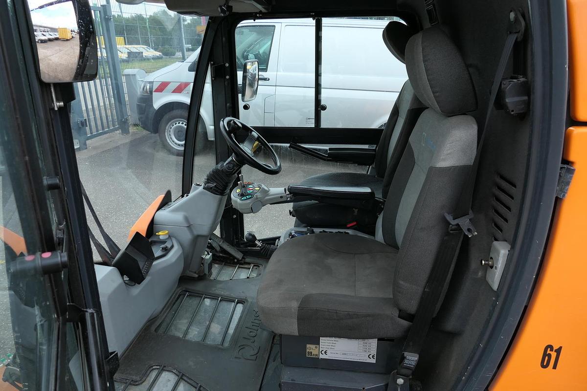 Gebraucht Johnston CN200 Sweeper