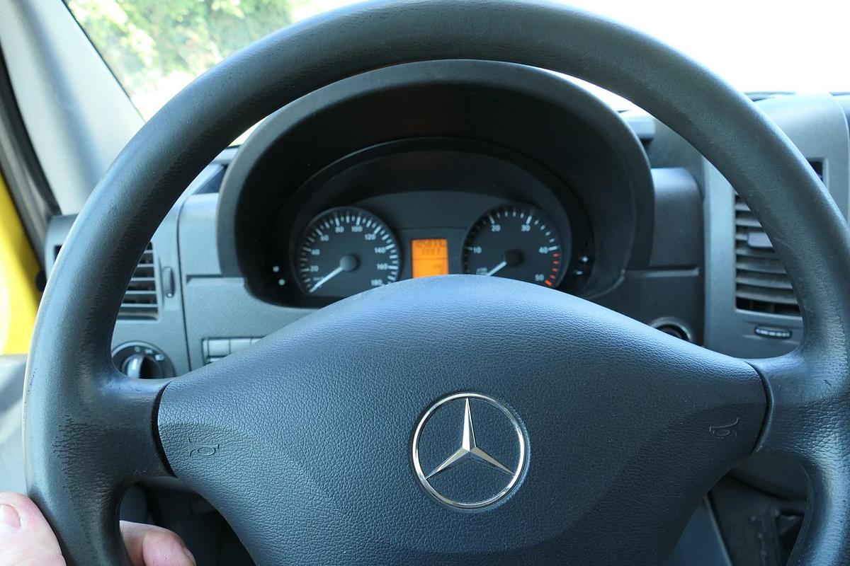 Gebraucht Mercedes-Benz SPRINTER 310 CDI MAXI EURO-5 KOFFER REGALE KAMERA DURCHGANG COC