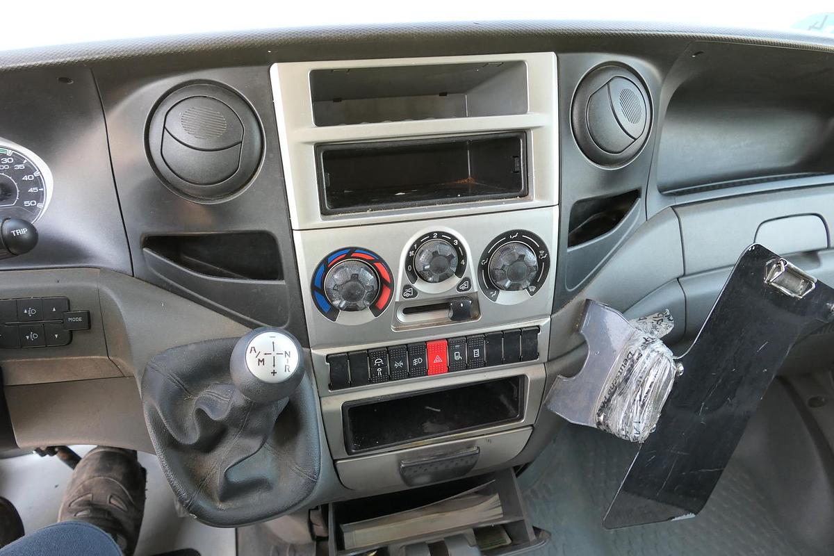 Gebraucht Iveco Daily 35 S11 C30C AUTOMATIK KAMERA MAXI Regale DURCHGANG