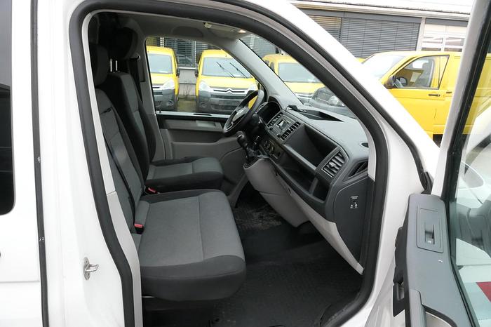 Gebraucht Volkswagen T6 2.0 TDI 4Motion Kurz Klima Werkstatteinbauten COC AHK