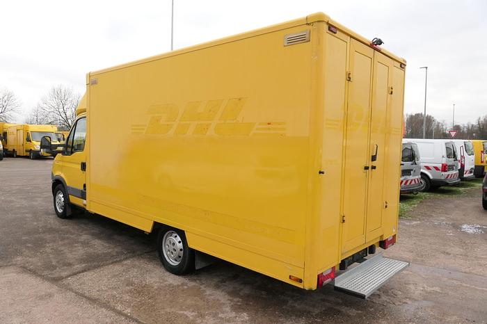 Gebraucht Iveco Daily 35 S11 C30C AUTOMATIK KAMERA Regale LUFT DURCHGANG EURO-5 CoC