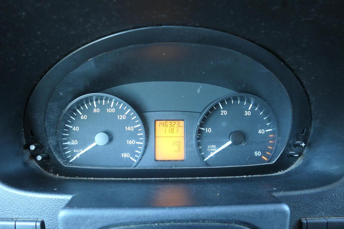 Gebraucht Mercedes-Benz SPRINTER 310 CDI MAXI EURO-5 KOFFER REGALE KAMERA DURCHGANG