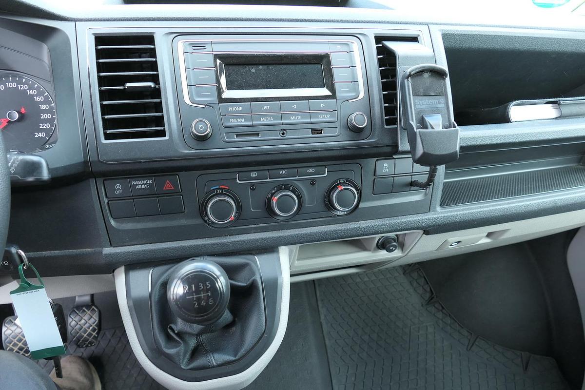 Gebraucht Volkswagen T6 Transporter 2.0 TDI 4Motion lang 3Sitzer AHK Werkstatteinbauten - KLIMA