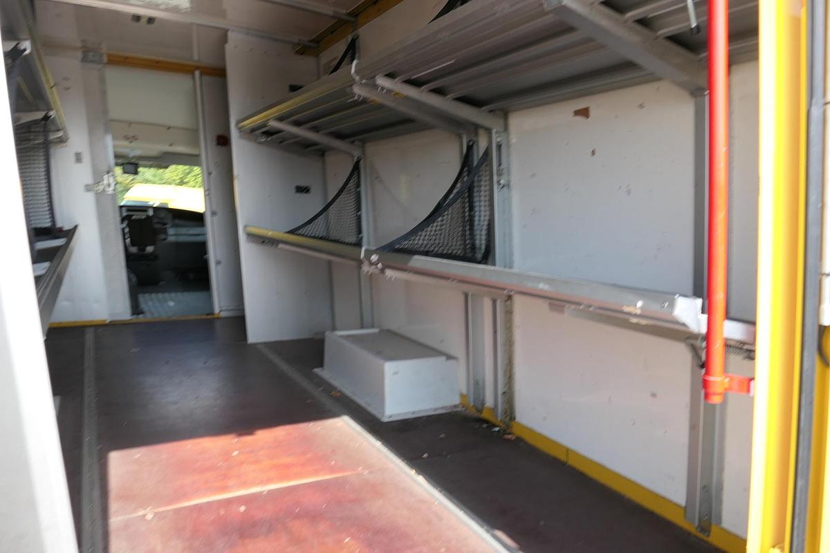 Gebraucht Iveco Daily 35 S11 C30C AUTOMATIK KAMERA MAXI Regale DURCHGANG