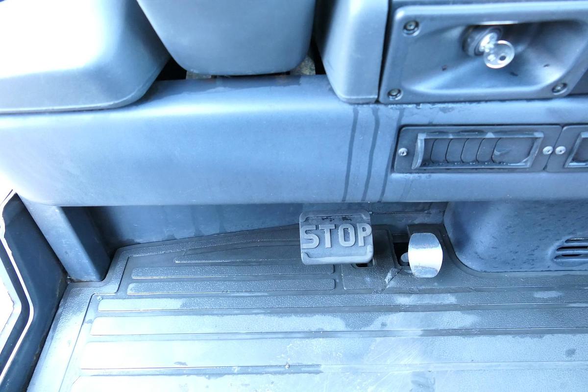 Gebraucht Linde P250 Schlepper AHK Batterie 24/2021 Schiebetüren