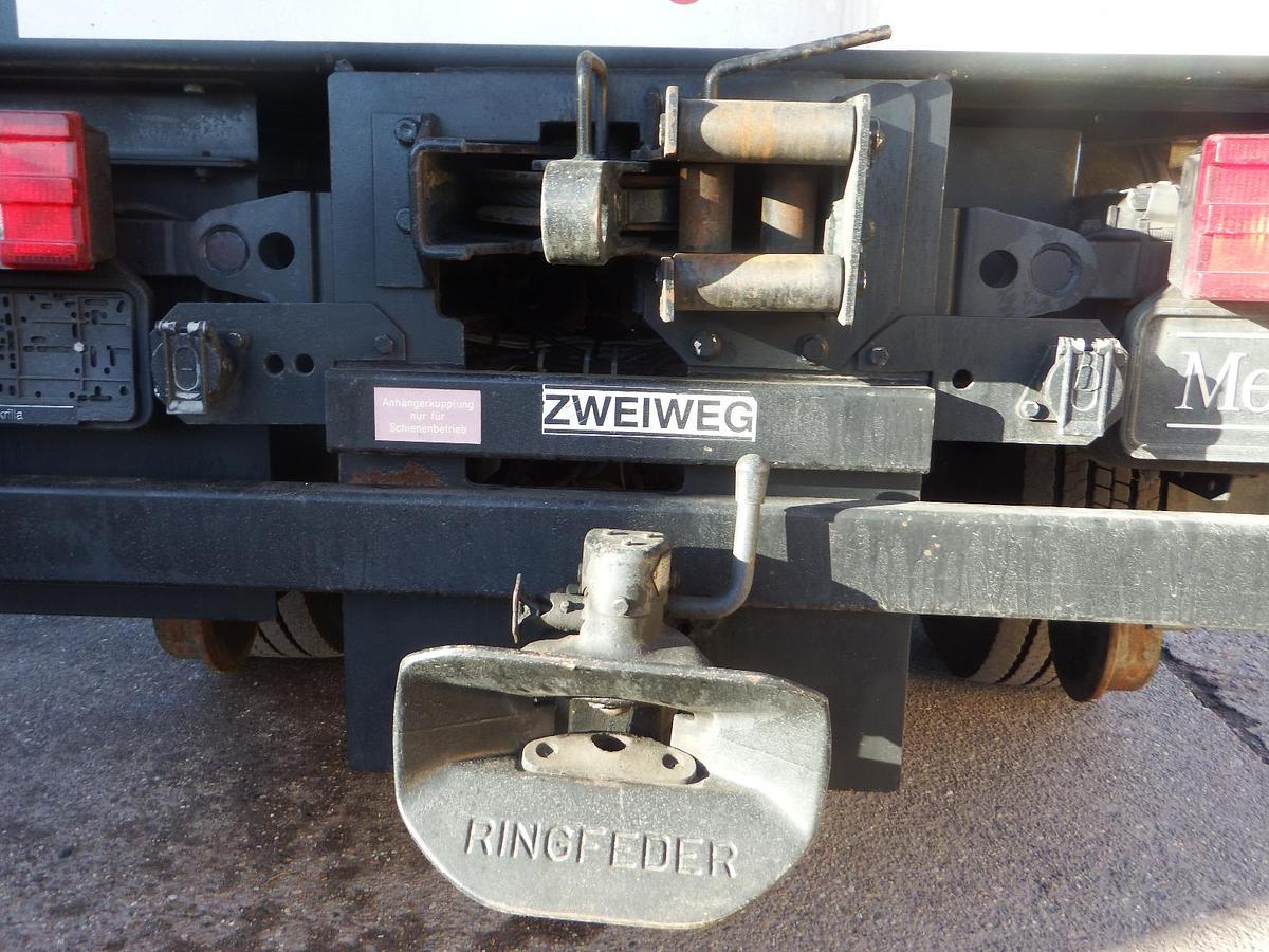 Gebraucht Mercedes-Benz 1124AF 4x4 ZW Feuerwehr Zweiwege Schienenverkehr Lenkachse - AHK - Seilwinde - SFZ