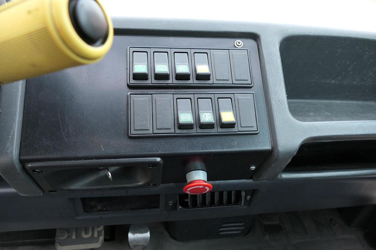 Gebraucht Linde P250 Schlepper AHK Batterie 10/2022 Schiebetüren