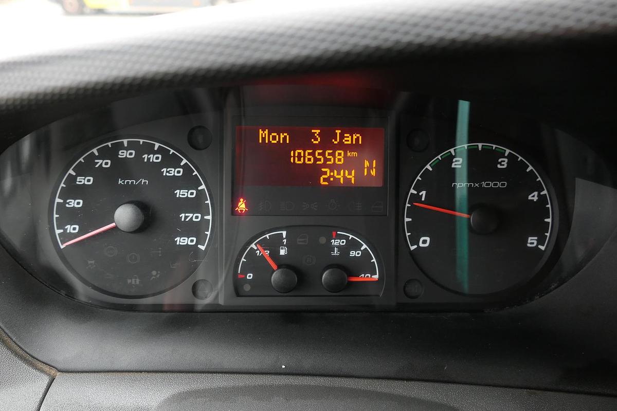 Gebraucht Iveco Daily 35 S11 C30C AUTOMATIK KAMERA Regale LUFT DURCHGANG EURO-5 CoC