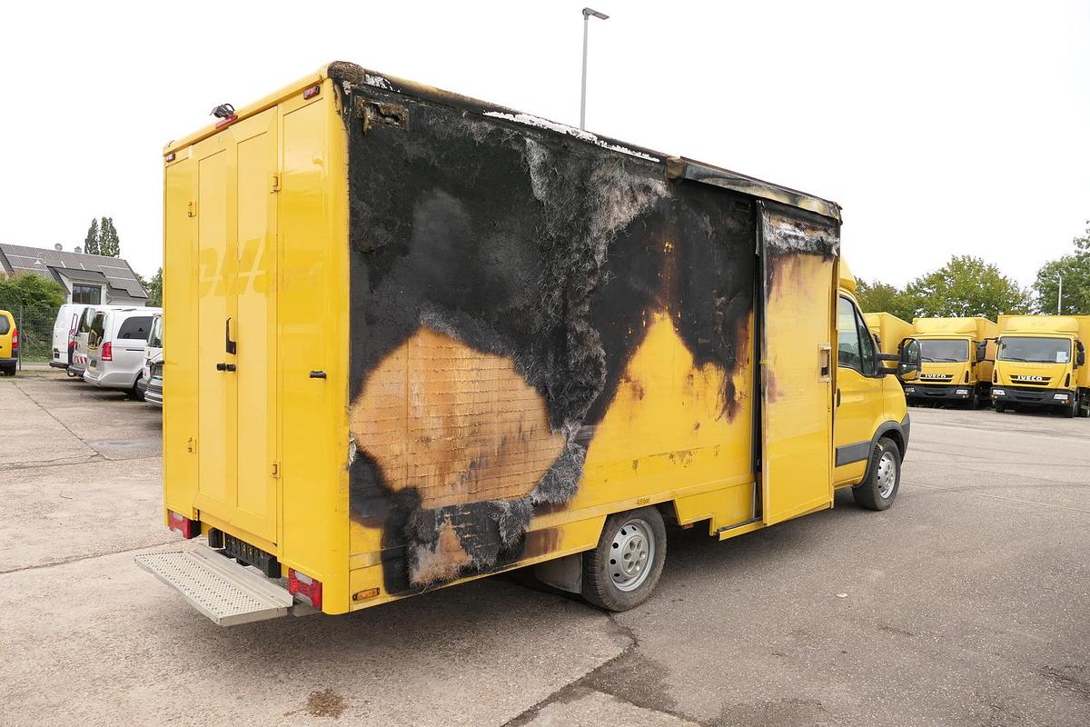 Gebraucht Iveco Daily 35 S11 C30C AUTOMATIK KAMERA MAXI Regale DURCHGANG