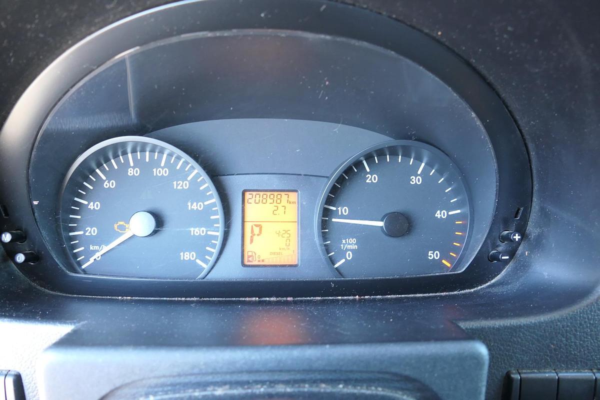 Gebraucht Mercedes-Benz SPRINTER 310 CDI MAXI EURO-5 KOFFER REGALE KAMERA DURCHGANG