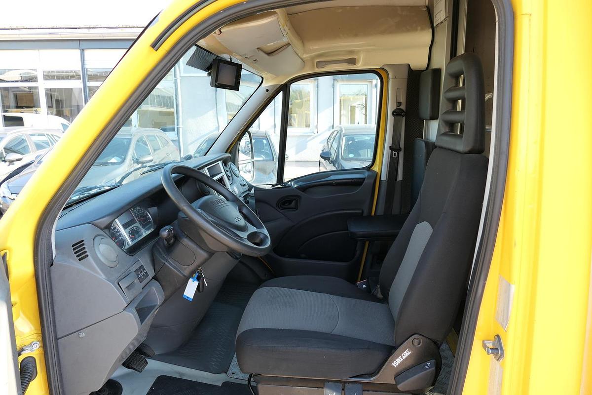 Gebraucht Iveco Daily 35 S11 C30C AUTOMATIK KAMERA MAXI Regale DURCHGANG