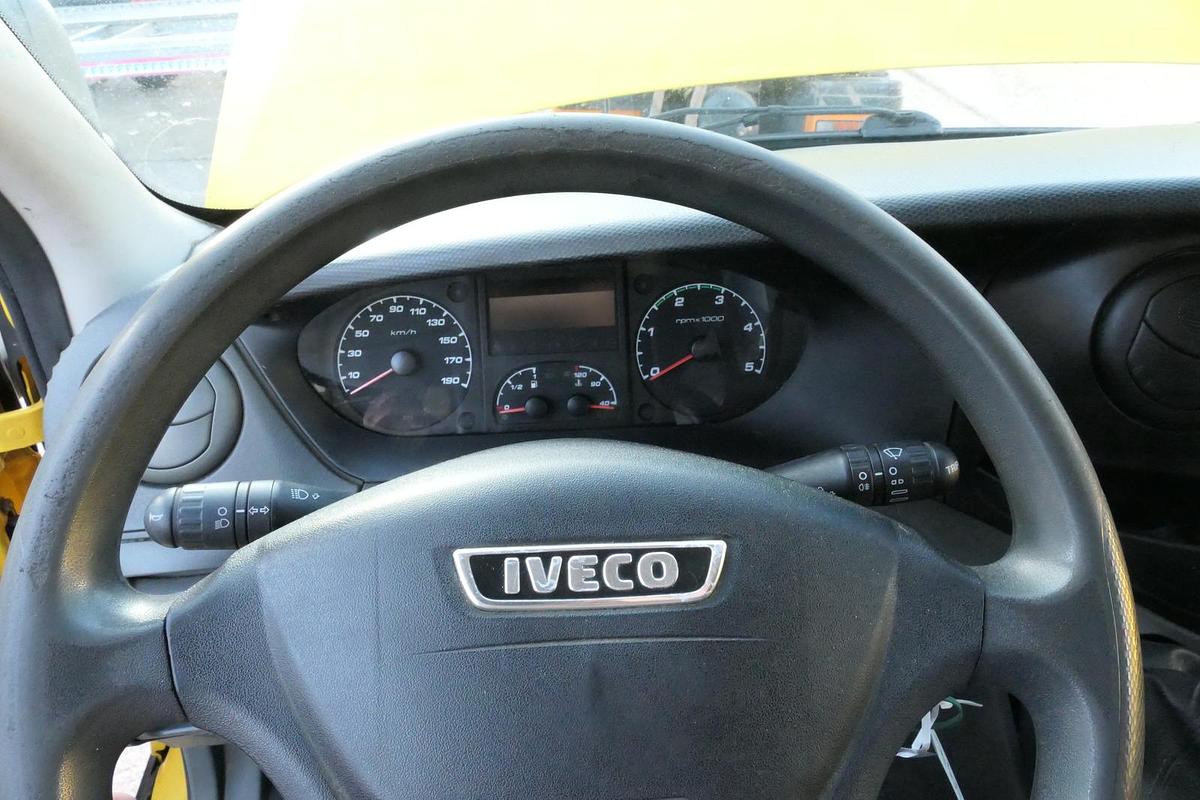 Gebraucht Iveco Daily 35 S11 C30C AUTOMATIK KAMERA MAXI KAMERA Regale LUFT - EURO 5 - CoC