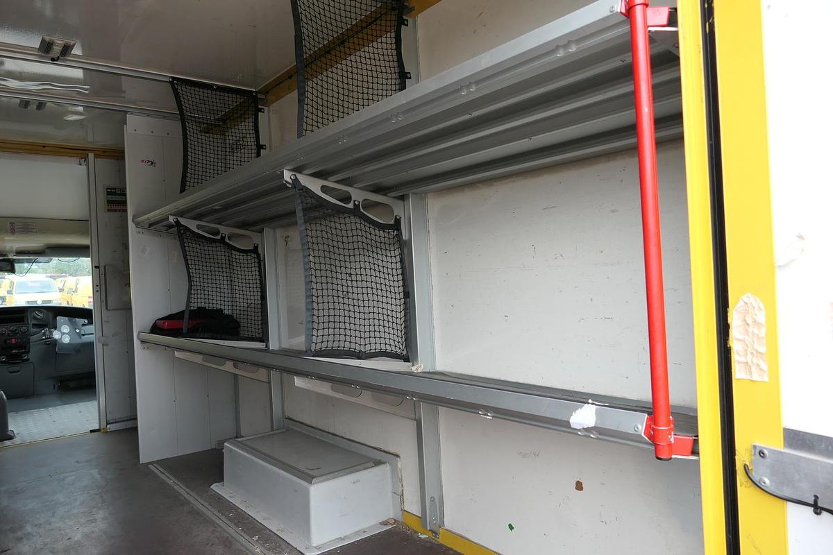 Gebraucht Iveco Daily 35 S12 C30C AUTOMATIK KAMERA MAXI Regale DURCHGANG