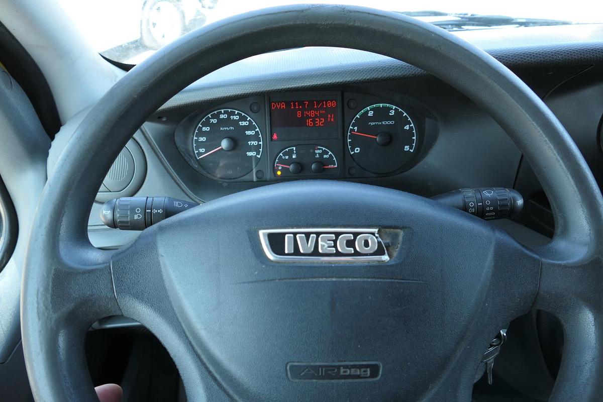 Gebraucht Iveco Daily 35 S11 C30C AUTOMATIK KAMERA Regale LUFT DURCHGANG EURO-5 CoC