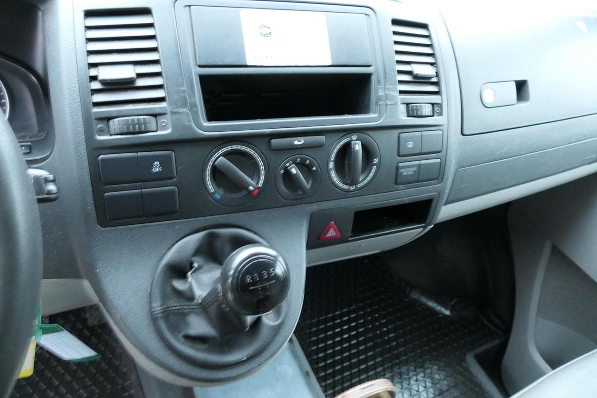 Gebraucht Volkswagen T5 Transporter 2.0 TDI 2-Sitzer EURO-5 CoC PARKTRONIK