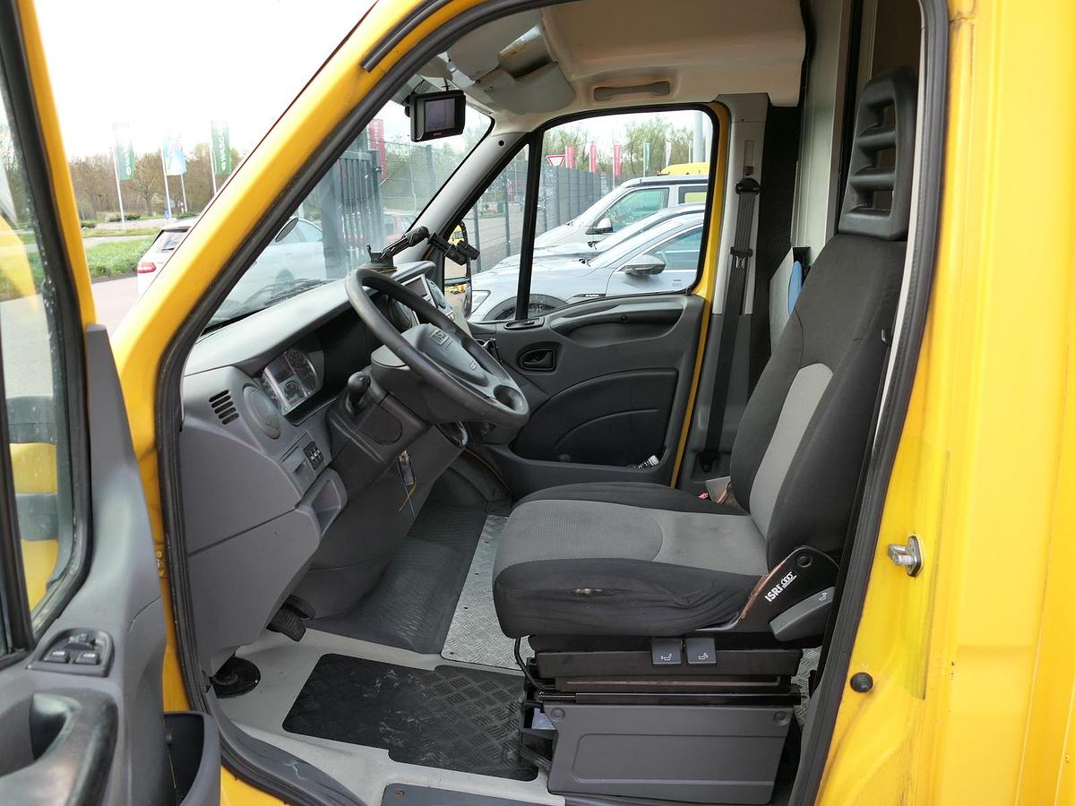 Gebraucht Iveco Daily 35 S11 C30C AUTOMATIK KAMERA MAXI Regale DURCHGANG