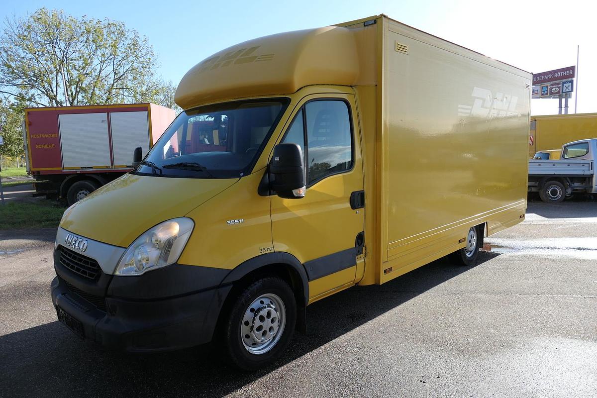 Gebraucht Iveco Daily 35 S11 C30C AUTOMATIK KAMERA Regale LUFT DURCHGANG EURO-5 CoC